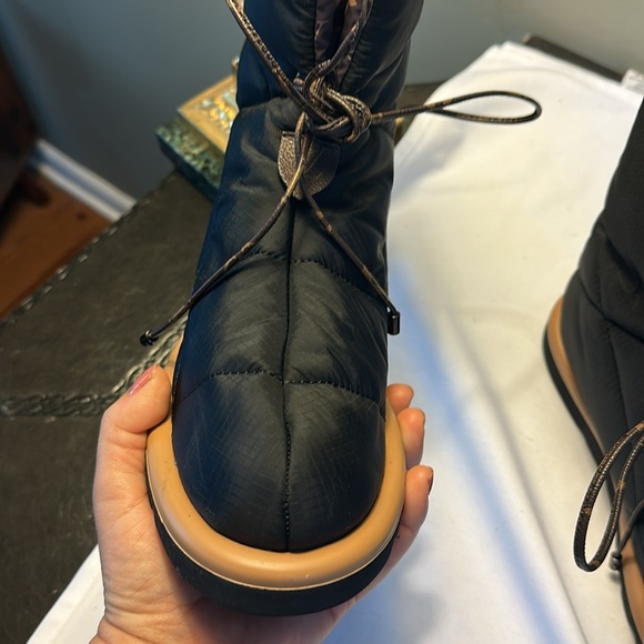 Louis Vuitton boots - Picture 10 of 14